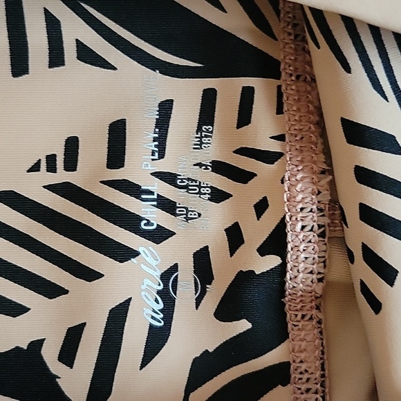 Aerie pattern brown and black legging - Picture 4 of 4